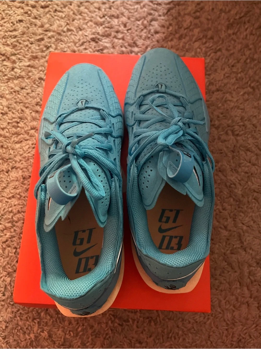 Nike GT cut 3 Furious blue men’s size 9.5 comes with replacement box